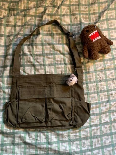 #domo #messengerbags #tiktok #bag Domo Bag, Photo Dump, Messenger Bag, That Look