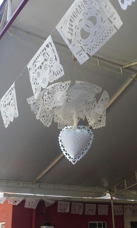 Adorno de boda con papel picado Ceiling, Ceiling Lights