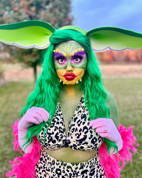 Halloween 2022 Greta Gremlin Costume, Gremlin Halloween Costume, Campy Halloween Costume, Disfraz Halloween Original, Horror Burlesque, Gremlin Costume, Greta Gremlin, Incredible Costume, Original Halloween Costumes