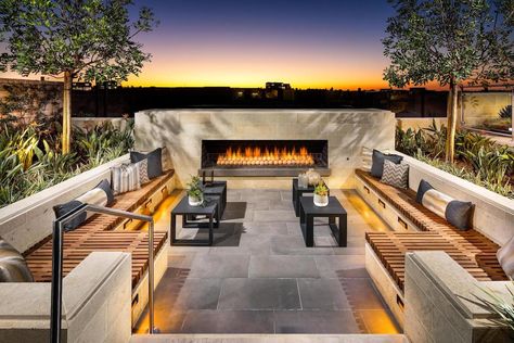 Sunken Patio, Outdoor Fire Pit Area, Sunken Fire Pits, Terrasse Design, Brick Fire Pit, Modern Fire Pit, Fire Pit Area, Fire Pit Designs, Backyard Patio Designs