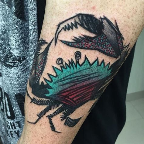 Crab Tattoo by Tayri Rodríguez #AbstractTattoo #AbstractTattoos #GraphicTattoos #ModernTattoos #ArtisticTattoos #AbstractArtists #TayriRodriguez Coconut Tattoo, Crab Tattoo, La Tattoo, Japanese Monster, Tattoo Prices, Krabi Thailand, Gaming Tattoo, Trash Polka, Awesome Tattoos