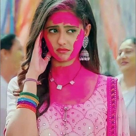 Sai Joshi, Holi Pic, Holi Girls, Holi Pictures, Ayesha Singh, Holi Photo, Cute Red Dresses, Holi Special, Indian Photoshoot