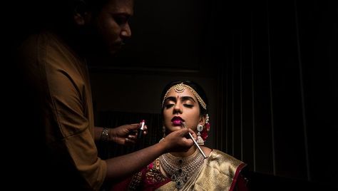 Quick Tips to Photographing a Bride Getting Ready #fstoppers #Education Get In Ready Bride, Indian Bride Getting Ready Photos, Bride Getting Ready Photos Indian, Bride Makeup Photoshoot, Bride Get Ready Photos, Bride Makeup Shoot, Parlour Shoot, Getting Ready Poses, Getting Ready Photoshoot