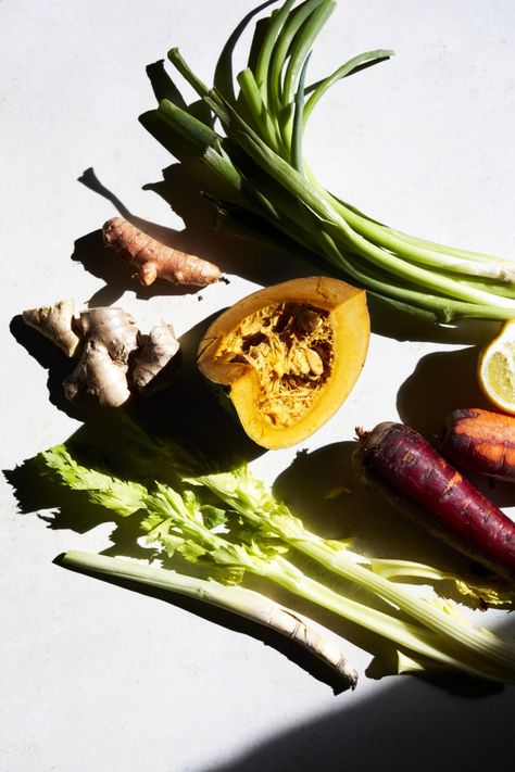 Comfort Food To The Rescue: Julia Gartland's Creamy Miso Kabocha Soup With Tumeric, Lemongrass & Crispy Lentils - The Fold Kabocha Soup, Alkaline Soups, Crispy Lentils, Soup With Turmeric, Soup Photography, Autumn Chic, Nutrition Certification, Soup Kitchen, Food Photography Inspiration