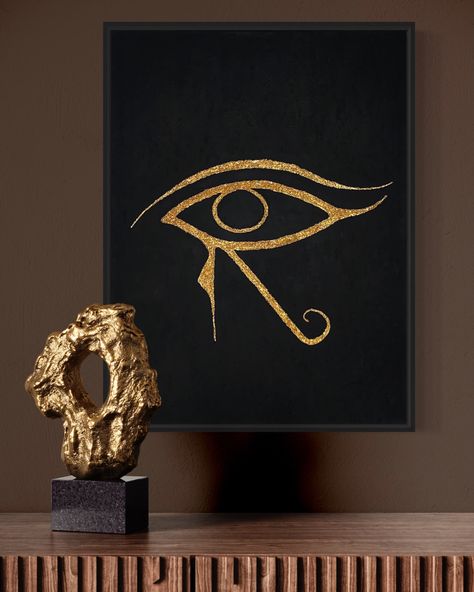 Symbolic textured art with gold detail, Eye of Horus Art With Gold, Ancient Egypt Art, Egypt Art, Eye Of Horus, Textured Art, Texture Art, Ancient Egypt, Gold Details, Art Works