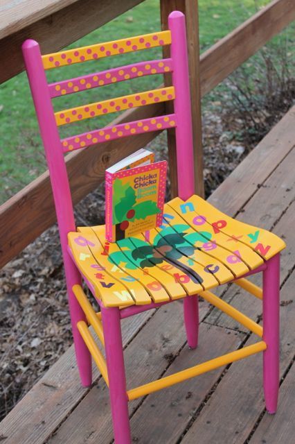 Chicka Chicka Boom Boom Teacher Chair Author Chair :) Teacher Rocking Chairs, Authors Chair, Teacher Chair, Share Chair, Teacher Chairs, Hand Painted Chairs, Chicka Chicka Boom Boom, School Auction, Chicka Chicka