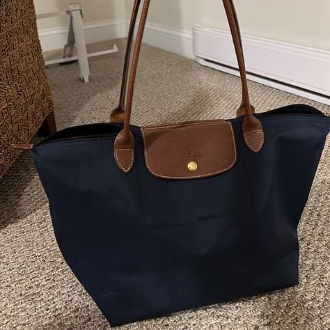 Navy Longchamp Bag, Navy Longchamp, Long Champ Bag, Navy Girl, Longchamp Bag, Longchamp Bags, Girly Bags, Fancy Bags, Stockholm Fashion