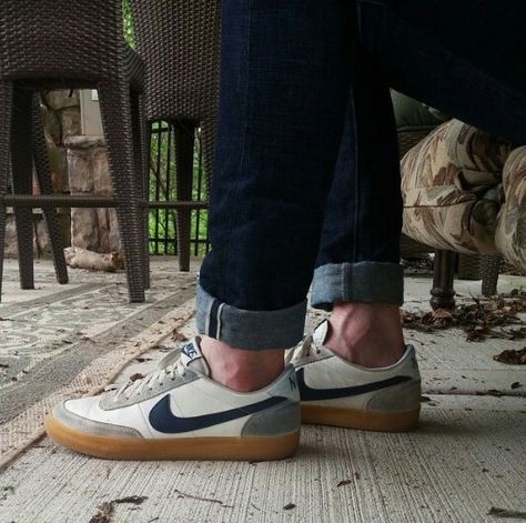 Nike killshot 2 raw denim #killshot #killshot2 #jcrew #killshots #nikekillshot #nikekillshots #nikejcrew #mensfashion #mensstyle #casual #casualmens #jcrewmens #jcrewfashion Killshot 2 Outfit, Nike Killshot 2 Outfit, Latest Nike Shoes, Snicker Shoes, Fashion Infographic, Pants Outfit Men, Outfit For Men, J Crew Style, Mens Fashion Inspiration