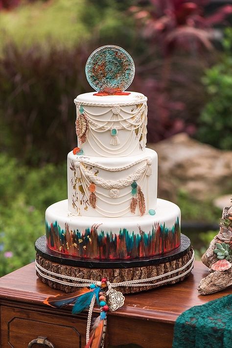 Bright Teal & Rusty Orange Macramé Filled Bohemian Wedding Inspiration - Boho Wedding Blog Serape Cake Ideas, Indigenous Wedding Cake, Native Wedding Cake, Pocahontas Wedding Theme, Aztec Wedding Theme, Native American Wedding Cake, Bohemian Cake Ideas, Teal And Orange Wedding Cake, Boho Wedding Cake Bohemian Style