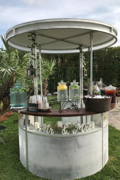 Our versatile round bar food service station, event bar, kiosk has endless uses for events, event rentals Florida Pop Up Cocktail Bar, Mobile Coffee Bar Ideas, Round Bar Design, Cocktail Station Bar, Wedding Trolley, Airstream Bar, Traveling Bar, Boba Bar, Food Booth