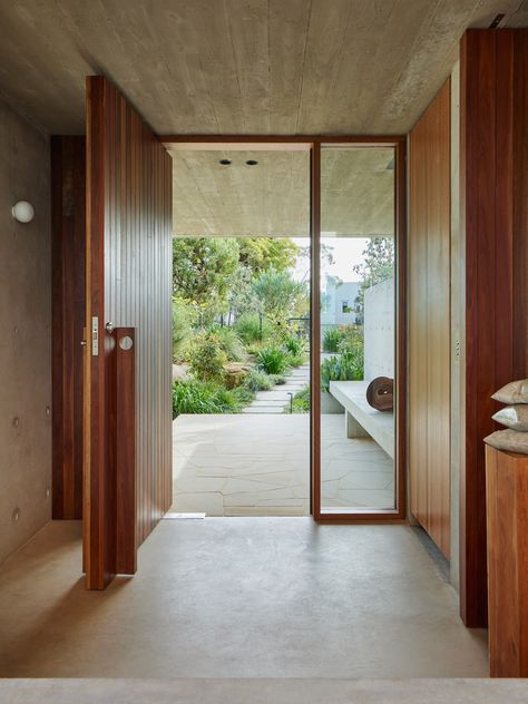 Home Tour | Castlecrag Courtyard by Downie North Louver Windows, Timber Battens, Sandstone Paving, Mexico Hotels, Split Level House, Concrete Home, Australian Architecture, Street House, Timber Cladding