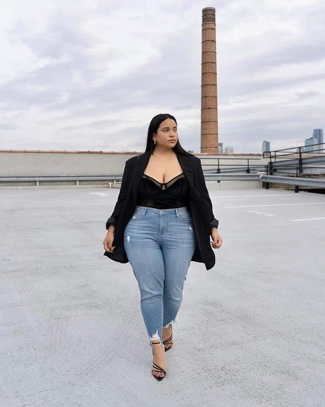 Plus Size Lace Bodysuit Outfit, Plus Size Bodysuit Outfit, Bodysuit Outfit Plus Size, Bodysuit And Jeans Outfits, Plus Size Night Out Outfit, How To Wear A Bodysuit, Bodysuit Outfit Ideas, Bodysuit Outfit Jeans, Plus Size Going Out Outfits