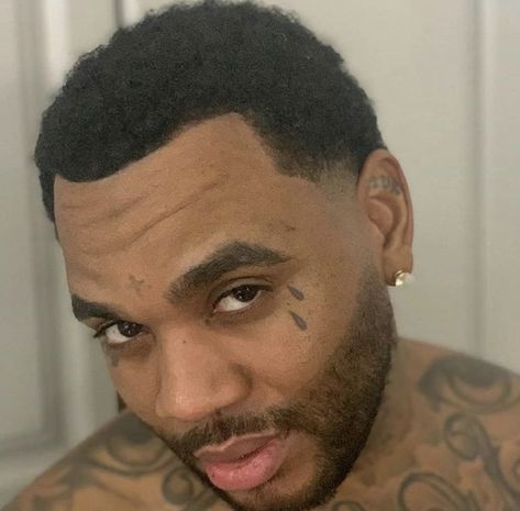 Mood Pics For Profile, Funny Rapper Pictures, Kevin Gates Reaction Pic, Kevin Gates Funny Pics, Kevin Gates Pfp, Kevin Gates Funny, Celebrity Mood Pics, Funny Celebrity Pics, Celebrity Pfp