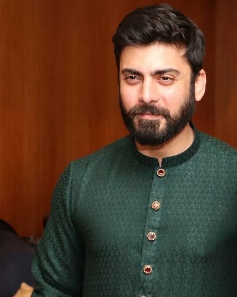 💚✨😘 . . #fawadakhan #fawadkhan #fawadafzalkhan #pakistan Mens Kurta Models, Kurta Pajma Designs Man, Patani Kurta Men New Pattern, Patani Kurta Men, Punjabi Kurta Pajama Men, India Fashion Men, Man Dress Design, Men Embroidery, Boys Kurta Design