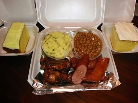 Dinner Plates To Sell, Bbq Plates Ideas, Cookout Plate, Food Plates For Sale Ideas, Plate Lunch Ideas To Sell, Selling Plates Of Food Ideas, Bbq Dinners, Lunch Entrees, Food Plates