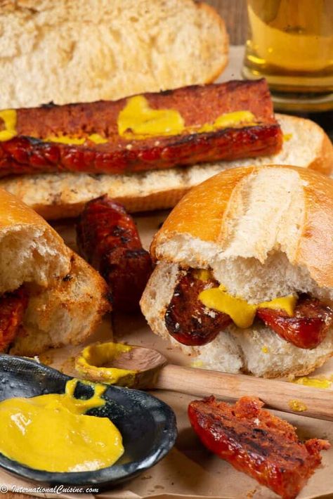 Sao Tome and Principe Sausage Sandwich (Sanduiche de Salsicha) Sao Tome And Principe Food, Linguica Sandwich, Sausage Sandwich Recipes, Portuguese Foods, Portuguese Sausage, Sausage Sandwich, Easy Sandwich, International Christmas, Sausage Sandwiches