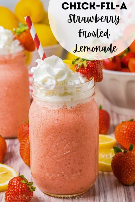 This copycat Chick-fil-A frosted Strawberry Lemonade is one-of-a-kind delicious! With just 5 ingredients and 5 minutes of time, you can make this fan-favorite frosty treat in no time. All you need is Italian sweet cream coffee creamer, frozen strawberries, lemonade, and ice to make this delicious treat! Feeling like an adult beverage? No problem making a boozy Chick Fil A Frosted Strawberry Lemonade with one simple addition. Italian Sweet Cream Coffee Creamer, Sweet Cream Coffee Creamer, Frosted Lemonade Recipe, Frozen Strawberry Lemonade, Fast Food Drinks, Copycat Chick Fil A, Frosted Lemonade, Strawberry Drinks, Refreshing Snacks