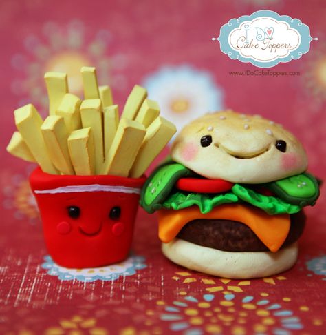 Fries And Burger, Jumping Clay, Clay Magnets, Sugar Cake, Fondant Toppers, Pasta Francesa, Polymer Clay Miniatures, Clay Food, Novelty Cakes