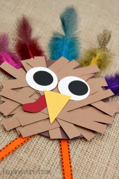 Thanksgiving Crafts for kids ~ Paper Strip Turkey Thanksgiving Crafts Preschool, Easy Thanksgiving Crafts, November Crafts, Crafts For Kids Paper, Turkey Crafts, Thanksgiving Craft, Thanksgiving Preschool, Thanksgiving Art, Turkey Craft