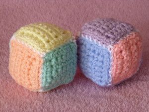 Baby Blocks Crocheting Ideas, Easy Crochet Baby, Crochet Baby Toys, Crochet Blocks, Crochet Goodies, Crochet Animal, Animal Patterns, Baby Blocks, Pattern Baby