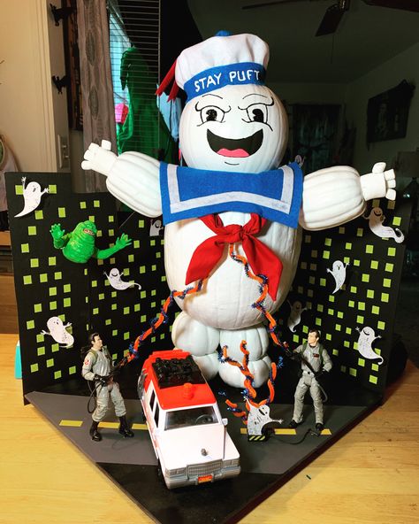 Stay Puft Marshmallow Man Decorated Pumpkin Stay Puft Marshmallow Man Pumpkin, Stay Puft Pumpkin, Real Pumpkin Decorating Ideas, Decorating Pumpkins, Pumkin Decoration, Decorated Pumpkins, Real Pumpkins, Stay Puft Marshmallow Man, Marshmallow Pumpkin