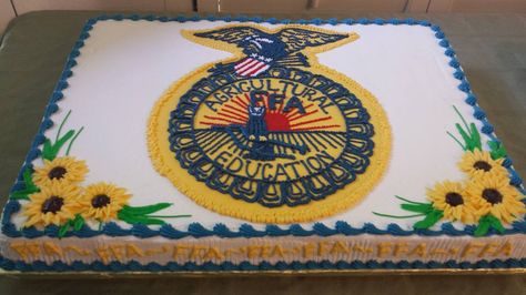 FFA full sheet cake Ffa Cake Ideas, Ffa Cookies, Ffa Memes, Ffa Cake, Sheet Cake Decorated, Sheet Cake Birthday, Ffa Scrapbook Ideas, Ffa Banquet Ideas, Ffa Emblem