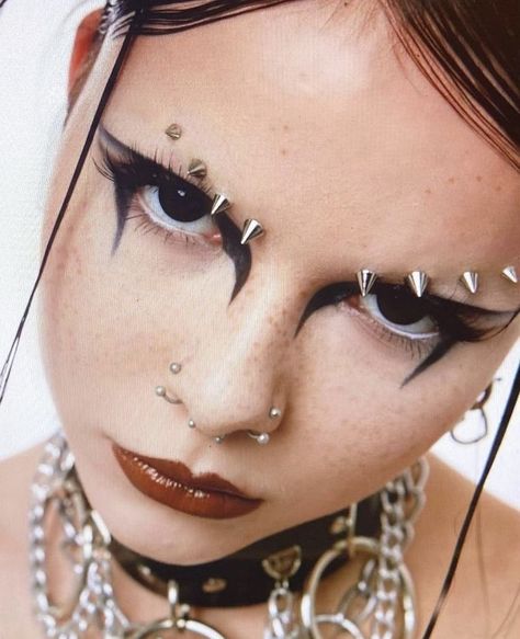 Maquillage Goth, Funky Makeup, Punk Makeup, Alt Makeup, Graphic Makeup, Swag Makeup, Smink Inspiration, Alternative Makeup, Dope Makeup