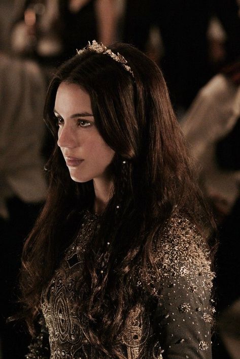 Reign Mary, Reign Fashion, Jude Duarte, Reign Dresses, Queen Aesthetic, Royalty Aesthetic, Mary Stuart, Adelaide Kane, Royal Aesthetic