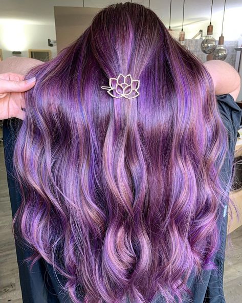 Warm Brown Hair with Purple Highlights Purple Lowlights, Dark Purple Highlights, Purple Highlights Brown Hair, Violet Highlights, Purple Brown Hair, Purple Hair Highlights, Lavender Hair Colors, Warm Brown Hair, Purple Balayage