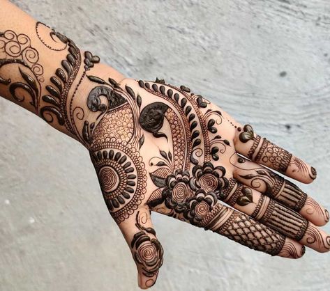 Theme Mehndi Designs, Teej Mehndi Designs, Diwali Theme, Hartalika Teej, Mehndi Designs Latest, Henna Tattoo Designs Arm, Hand Mehendi, Palm Mehndi Design, Heena Design