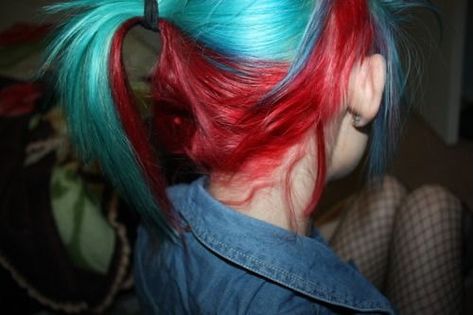 Blue And Green Color Block Hair, Pink Under Hair, Blue And Red Hair, Dyed Hair Inspiration, Hair Red, Hair Dye Colors, Dye My Hair, Hair Reference, Hair Inspiration Color