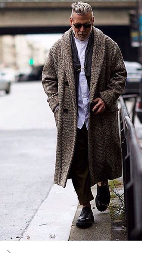 Geez.. No job, no money, borrowed clothes... where am I going to sleep tonight? Nick Wooster, Mens Clothing Store, Well Dressed Men, 가을 패션, Men Looks, Mode Inspiration, Mens Clothing, Men Winter, Mens Street Style