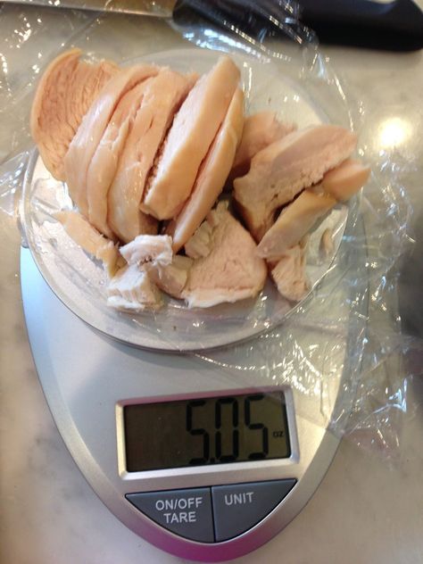 Bikini Contest Prep Meal Plan - Food Scale for Measuring Food Competition Diet, Weight Training Women, Strict Diet, Food Scale, Health Nut, Eat Better, Diets For Women, Diet Meal, Workout Ideas