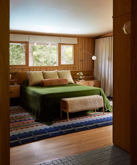 WILCOX ESTATE — Bright Designlab Ranch Bedroom, Moody Florals, Oak Bed, Mid Century Ranch, Custom Millwork, Cabin Furniture, Mcm House, Light Hardwood Floors, Oak Beds