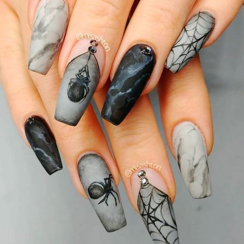 Halloween Nails Diy, Unghie Nail Art, Art Designs Ideas, Halloween Press On Nails, Christmas Nail Art Designs, Latest Nail Art, Nail Art Videos, Nails 2020, Halloween Nail Designs