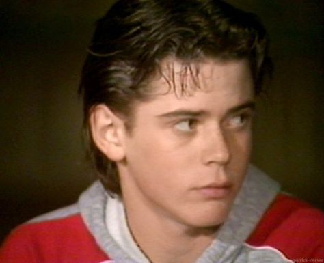 The Outsiders Ponyboy, C Thomas Howell, Outsiders Imagines, Ralph Macchio The Outsiders, The Outsiders Imagines, Thomas Howell, The Outsiders Cast, Outsiders Movie, 80s Actors