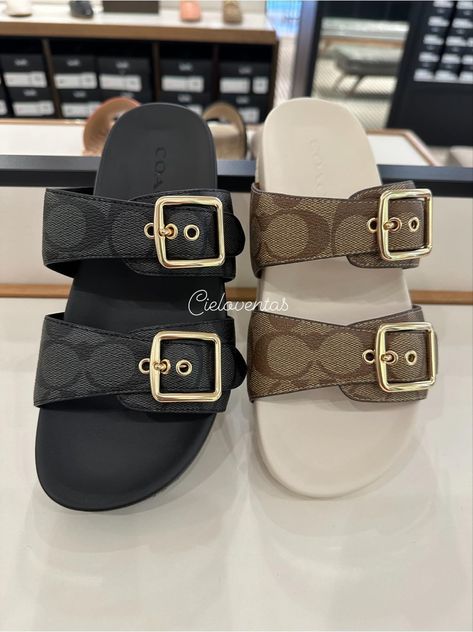 Coach Slides Outfit Ideas, Coach Sandals Outfit, Bougie Shoes, Coach Slides, Classy Sandals, Fancy Sandals, Coach Sandals, Cute Slides, Pretty Sandals