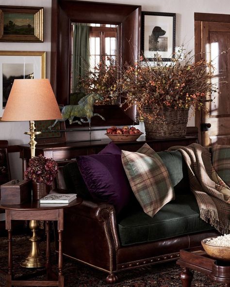 Ralph Lauren Living Room, Ralph Lauren Interior Design, Ralph Lauren Home Living Room, Ralph Lauren Interiors, English Cottage Decor, English Country Decor, Equestrian Decor, Cottage Interiors, English Cottage