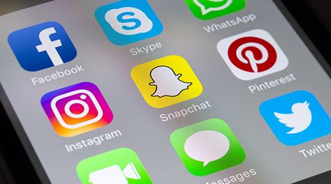 Is Snapchat Right for Your Marketing Strategy? School Hacks Diy, Social Media Measurement, Instagram Story Ads, Snapchat Marketing, Search Ads, Social Media Apps, Social Media Channels, Instagram And Snapchat, School Hacks