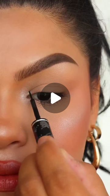 Khushi Gupta on Instagram: "Eye makeup 😍 
#trendingreels #makeup #instagram #reels #eyeliner #makeuptutorial" Indian Eye Makeup, Indian Skin Makeup, Makeup Tips, Makeup Tutorial, Eyeliner, Eye Makeup, Hair Makeup, Skin, Makeup