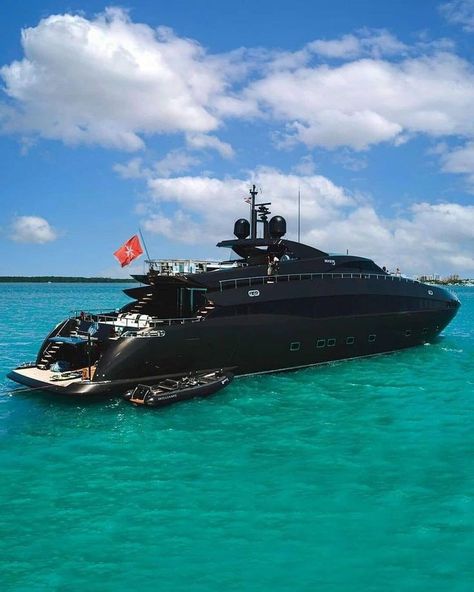 Black Yatch Boat Luxury, Black Yacht, Dream Yacht, Nice Boats, Benetti Yachts, Lake Toys, Millionaire Lifestyle Luxury, Yatch Boat, Luxury Yachts For Sale