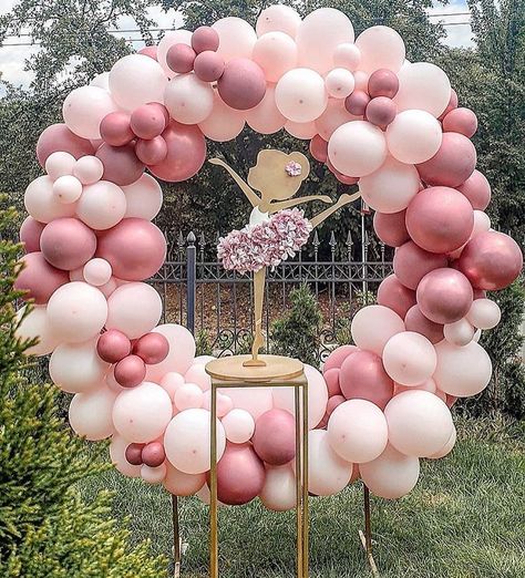 Ballet Party Theme, Birthday Party Balloon Arch, Balloon Decoration Birthday, Ballerina Baby Shower Theme, Ballerina Birthday Party Decorations, Ballerina Party Theme, Ballerina Centerpiece, Party Balloon Arch, Balloon Arch Wedding