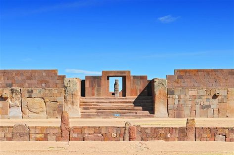 Tiahuanaco, la misteriosa civilización del lago Titicaca Indigenous Tribes, Cool Things, Historical Architecture, Bolivia, Monument Valley, Places To See, Mount Rushmore, Drive, Natural Landmarks