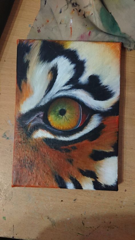 Tiger Eye Painting Acrylic, Animal Eye Painting Acrylic, Vintage Acrylic Painting Ideas, Tiger Painting Acrylic Canvases, Acrylic Painting Canvas Animals, Acrylic Animal Painting Ideas, Abstract Animals Painting, Painting Animals Acrylic, Animal Painting Tutorial