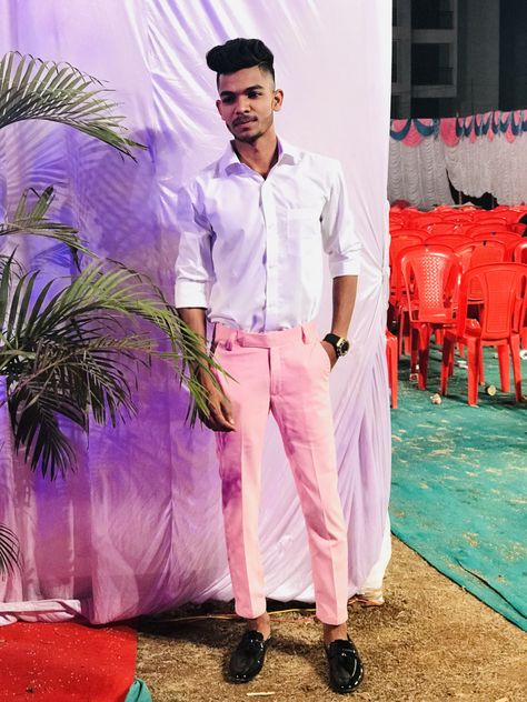 Formal dress man Light Pink Pants Outfit, Pink Pants Outfit, Light Pink Pants, Pink Pant, Dress Man, Formal Dresses For Men, Pin Search, White Shirt Men, Bad Boy Aesthetic