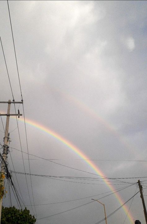 Rainbow Snap, Food Background Wallpapers, Rainy Day Photography, Rainy Day Aesthetic, Cute Images For Dp, Snap Streak, Snapchat Picture, Look At The Sky, Aesthetic Editing Apps