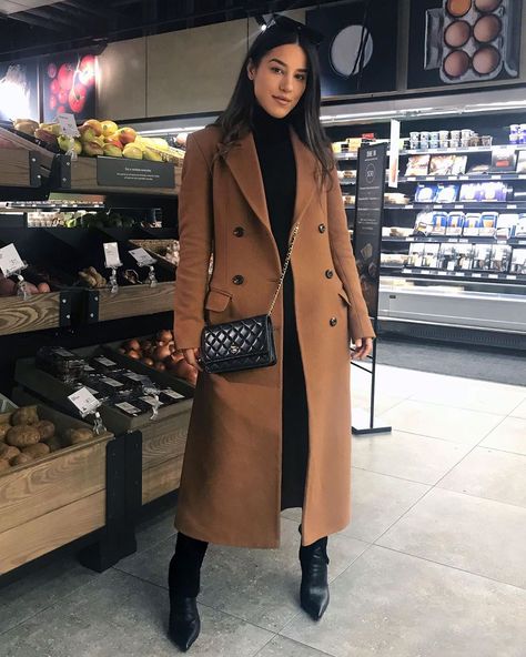 Running home errands in my new Carmel Coat 🧥 For all enquiries fill out the form on my web page (link in bio) Carmel Coat Outfit Winter, Carmel Coat, Coat Outfit Winter, Womens Fall Coats, Brown Outfits, Winter Coat Outfits, Winter Inspiration, Brown Outfit, Fall Coat