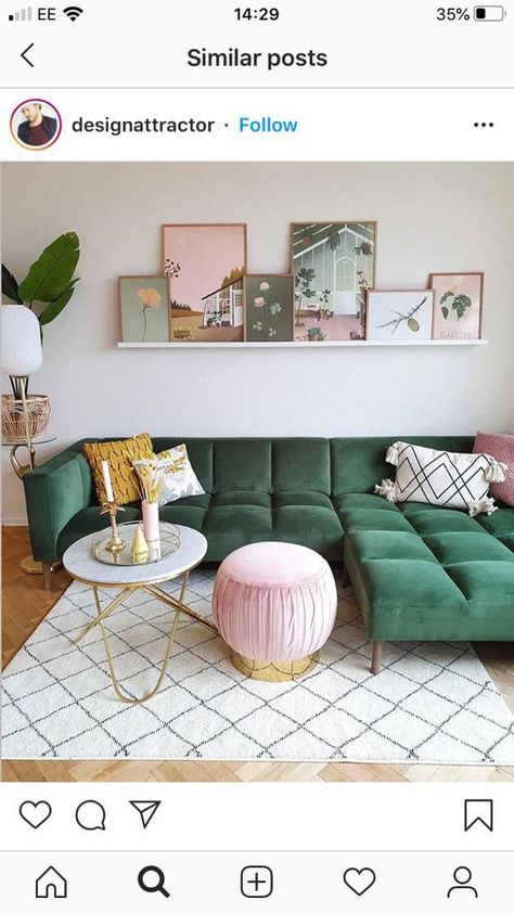 Living Room Emerald Green, Pink Accents Living Room, Curtains 2023, Emerald Green Living Room, Pink Bedroom Accessories, Blush Living Room, Green Couch Living Room, Green Sofa Living Room, Pink Living Room Decor