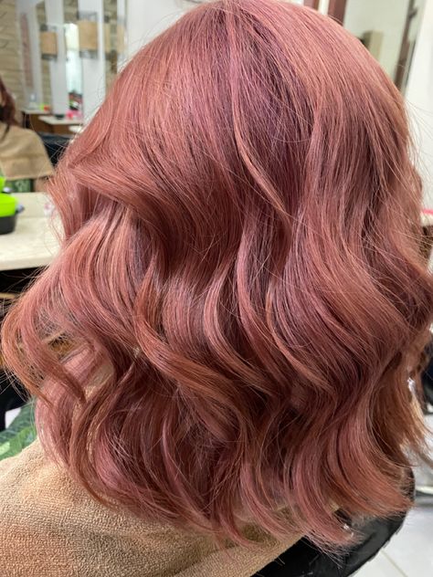 Living Coral Hair, Dusty Rose Hair, Rose Gold Hair Dye, Hair Instagram, Rose Gold Hair, Coral And Gold, Rose Hair, Gold Hair, Hair Dye