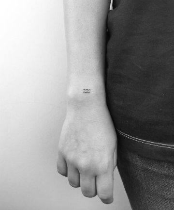 Fine Line Tattoo Designs for the Minimalist Lover Small Line Tattoos, Serendipity Tattoo, Motherhood Tattoos, One Line Tattoo, Aquarius Tattoo, Silhouette Tattoos, Health Tattoo, Minimalist Tattoos, Line Art Tattoos